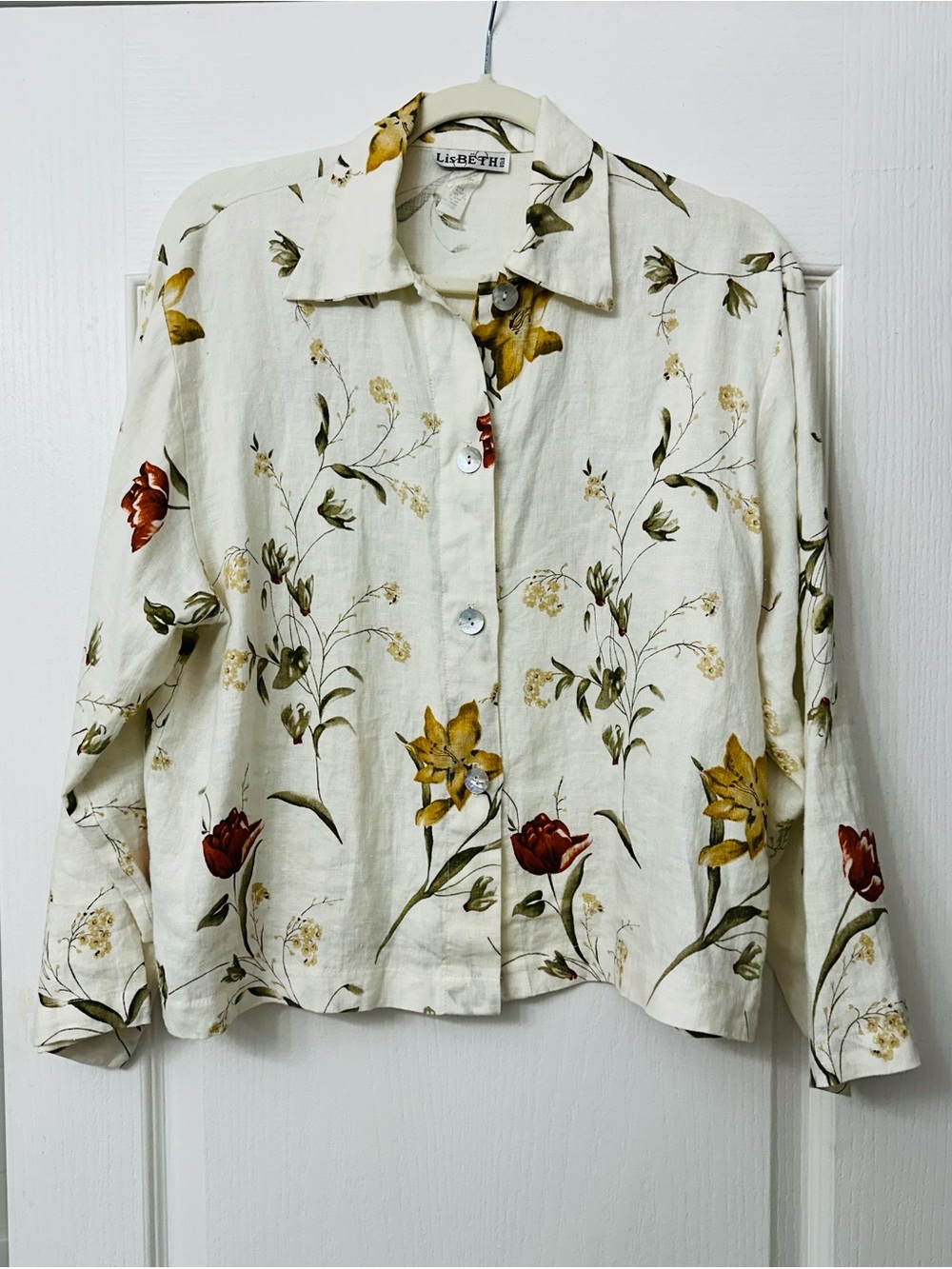 Lisbeth European linen floral blouse, 3/4 sleeve, medium